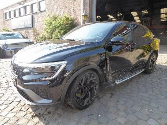 krockskadad bil auto Renault Arkana Esprit Alpine 2024/2