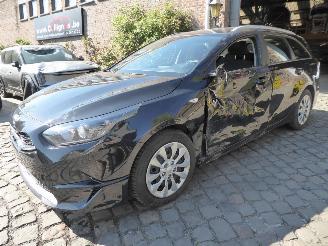 Schadeauto Kia Cee d Sportwagon 2023/10