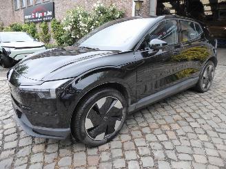 krockskadad bil auto Volvo EX30 Plus 2WD Pure Electric 2024/7