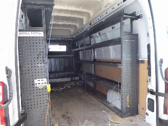 Renault Master Grand Confort picture 8