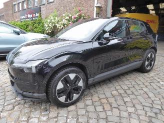 krockskadad bil auto Volvo EX30 Core 2WD Pure Electric 2024/6