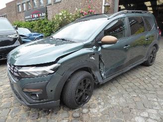 Vaurioauto  passenger cars Dacia Jogger Extreme 2023/6