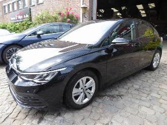 Damaged car Volkswagen Golf VIII Lim. Business 2023/3