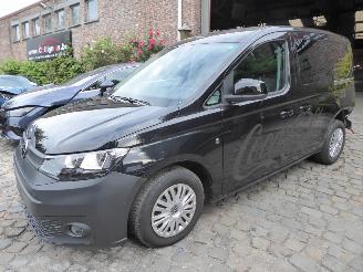 Damaged car Volkswagen Caddy TDI 2024/4
