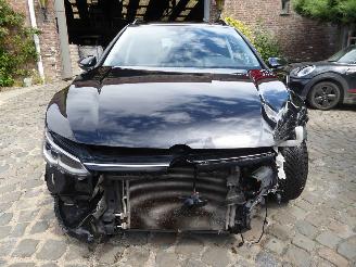 Volkswagen Golf Variant Life picture 2