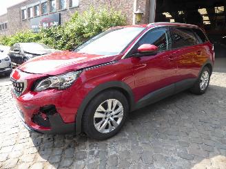 Schadeauto Peugeot 5008 Active 2020/10