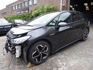 damaged passenger cars Volkswagen ID.3 Pro S 150 kW 2022/8