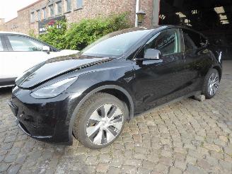 Vaurioauto  passenger cars Tesla Model Y  2024/6