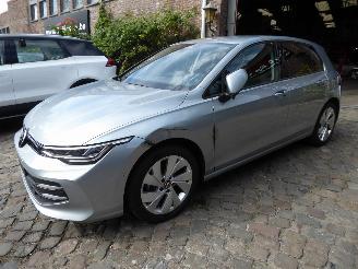 Damaged car Volkswagen Golf VIII Lim. 1.5 TSI 85 kW Life 2025/8