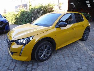 Coche accidentado Peugeot e-208 e- Style 2022/12
