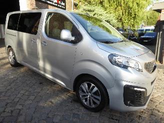 Peugeot Traveller active picture 3