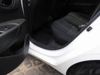 Hyundai I-20  picture 10