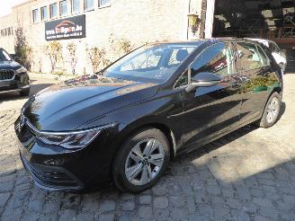 uszkodzony samochody osobowe Volkswagen Golf VIII Lim. Life eTSI 2024/4