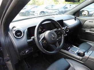 Mercedes GLA 250 e picture 12