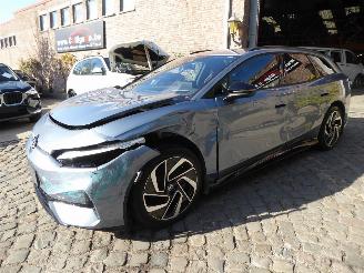 krockskadad bil auto Volkswagen ID.7 Tourer Pro 210 kW 2024/8