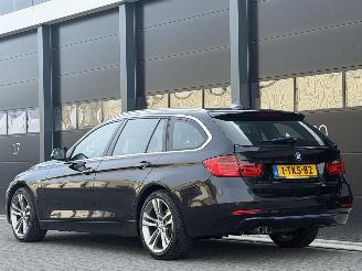 BMW 3-serie 2.0 325d Executive Xenon Clima picture 5