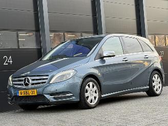 ojeté vozy osobní automobily Mercedes B-klasse 180 CDI Leer Xenon Navi 2014/6