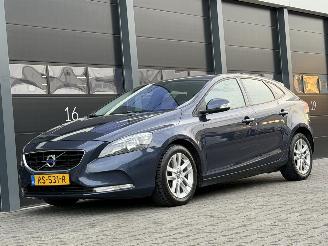 ojeté vozy osobní automobily Volvo V-40 1.6 D2 Navi Clima AUTOMAAT 2013/10