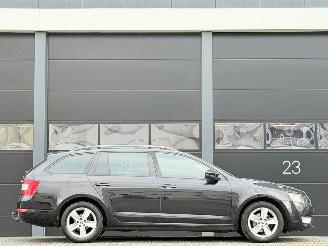 Skoda Octavia 1.6 TDI Navi Clima PDC picture 3