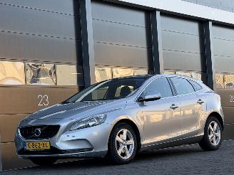 bruktbiler auto Volvo V-40 1.6 D2 Panorama Clima Keyless 2012/10