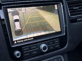 Volkswagen Touareg 3.0 TDI R-Line Pano Camera Euro-6 picture 13