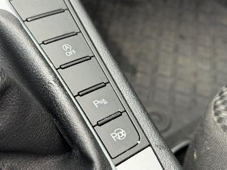 Volkswagen Passat 1.6 TDI BlueMotion panorama Navi Clima picture 13