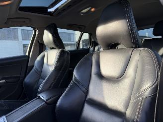 Volvo V-60 2.0 D4 Summum Dak Clima PDC picture 6