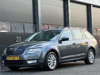 begagnad bil auto Skoda Octavia 1.6 TDI Navi Clima PDC EURO-6 2015/12