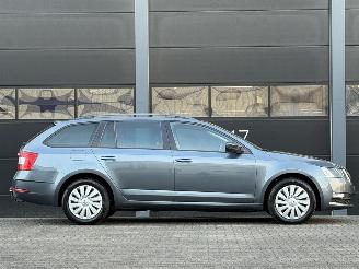 Skoda Octavia 1.6 TDI Navi Clima Automaat EURO-6 picture 3