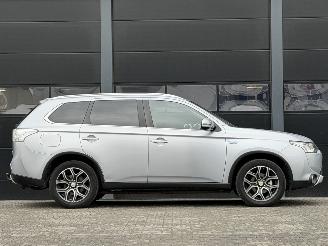 Mitsubishi Outlander 2.0 PHEV Camera Navi Clima PDC picture 3