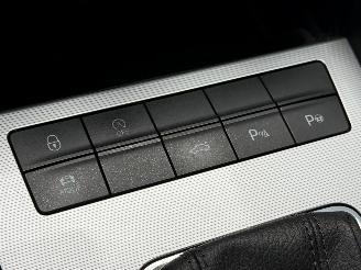 Skoda Octavia 1.6 TDI Xenon Navi Clima AUTOMAAT picture 11