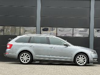 Skoda Octavia 1.6 TDI Xenon Navi Clima AUTOMAAT picture 3