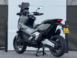 Honda  X‑ADV 750 Akrapovic Beugels Handvatverwarming picture 6