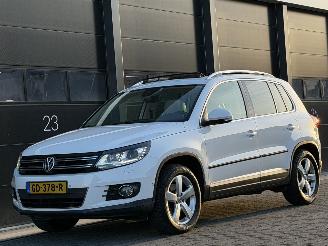 occasion passenger cars Volkswagen Tiguan 2.0 TDI 4Motion Leer Pano Xenon 2012/4