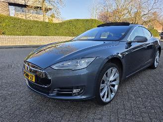 krockskadad bil auto Tesla Model S 85 Performance Free Supercharging 7-PERS 2014/3