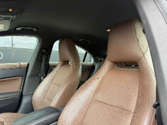 Mercedes Cla-klasse 200 CDI Navi Airco PDC picture 10