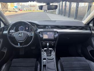 Volkswagen Passat 1.6 TDI R-Line Pano Virtual-Cockpit EURO-6 picture 7
