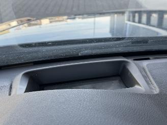 BMW 3-serie 330d Hade-Up Pano Leer Xenon picture 15