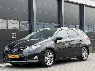 begagnad bil auto Toyota Auris 1.8 Hybrid Lease Pro Panorama Camera Clima 2013/10