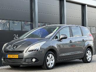 occasion passenger cars Peugeot 5008 1.6 HDiF Blue Lease Navi Clima 2011/3