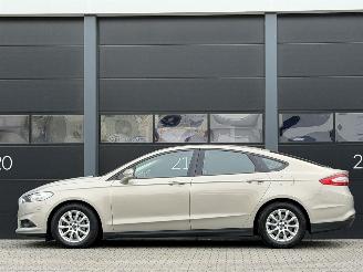 Käytettyjen passenger cars Ford Mondeo 1.6 TDCi Navi Clima PDC Memory 2015/5