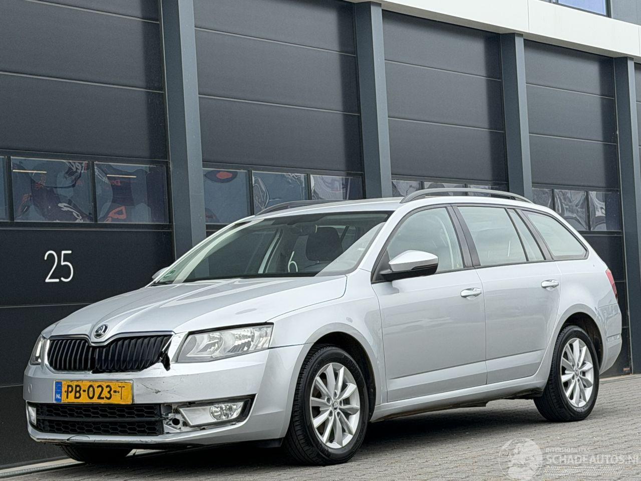 Skoda Octavia 1.6 TDI Navi Clima AUTOMAAT