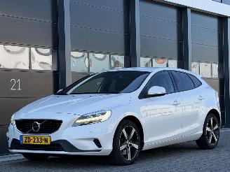 Gebrauchtwagen PKW Volvo V-40 2.0 D2 R-Design Harman/Kardon AUTOMAAT 2016/7