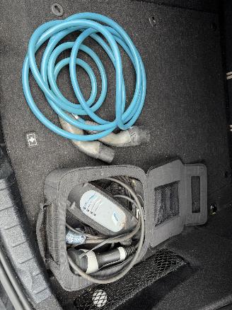 BMW 3-serie 330e Leer Clima Xenon PDC picture 14