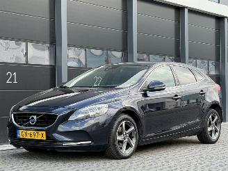 uszkodzony samochody osobowe Volvo V-40 2.0 D2 Navi Clima PDC 2015/7