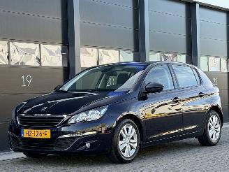 Gebrauchtwagen PKW Peugeot 308 1.6 BlueHDi Navi Clima EURO-6 2015/6