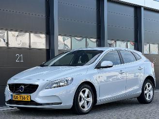 Gebrauchtwagen PKW Volvo V-40 2.0 D2 Navi Clima PDC EURO-6 2015/6