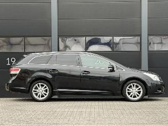 Toyota Avensis 2.0 D-4D Navi Clima Camera picture 3
