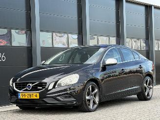 Gebrauchtwagen PKW Volvo S-60 2.0 D4 R-Design Navi Clima PDC 2012/10
