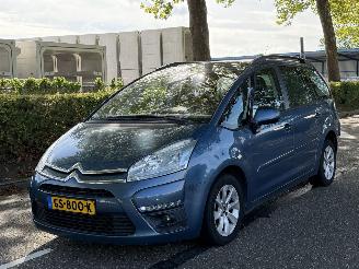 Vaurioauto  passenger cars Citroën Grand C4 Picasso 1.6 HDI Navi Clima PDC 2011/6